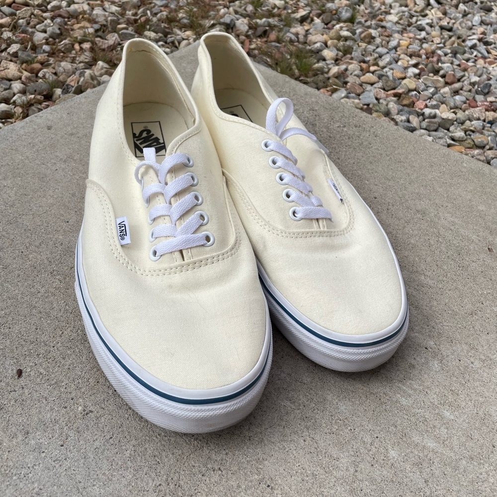 Low top off white classic canvas vans